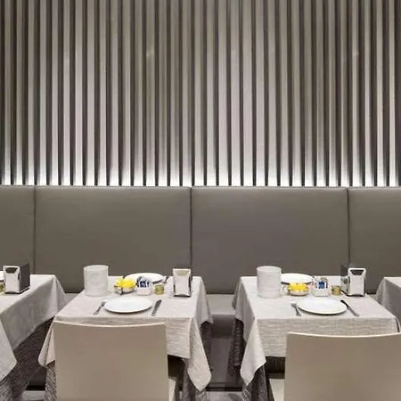 Hotel Gamma