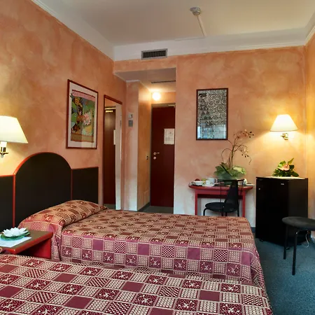 Gamma Hotel 3*