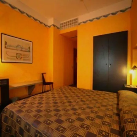 Gamma Hotel 3*