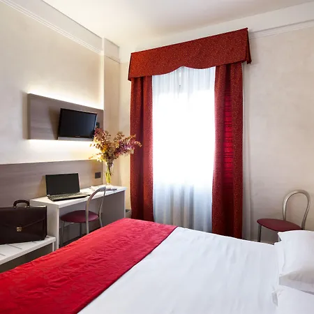 Hotel Gamma