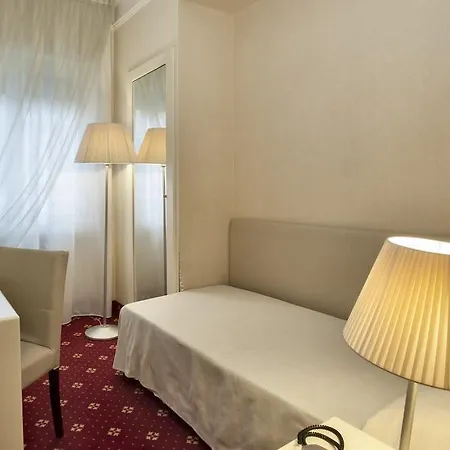 Hotel Gamma