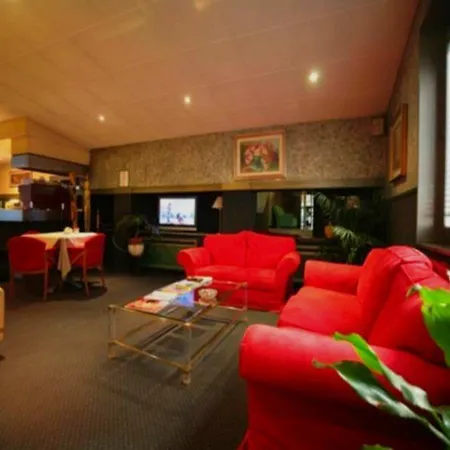 Hotel Gamma
